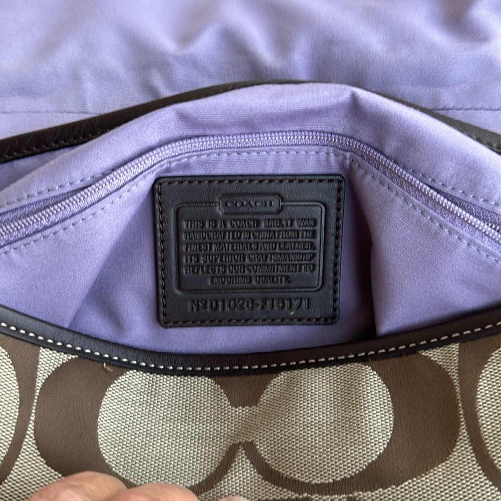 ➰Coach Brown Signature Shoulder Bag. Like new condition. Vintage. - Picture 15 of 15